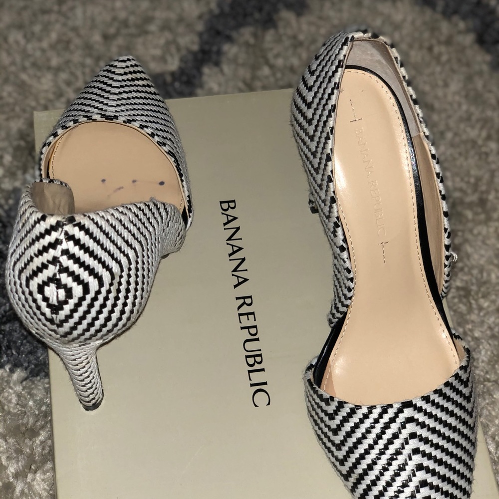 Pumps - Picture 2 of 2
